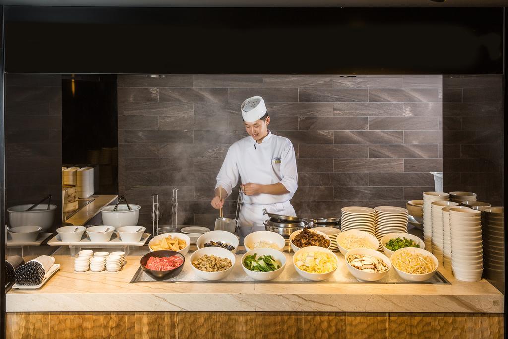 Kensington Jeju Hotel Eksteriør billede A live kitchen at a hotel