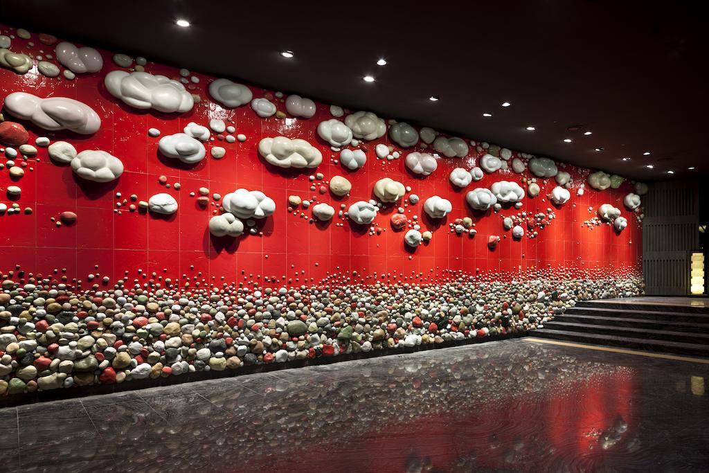 Kensington Jeju Hotel Eksteriør billede The wall of the main hall